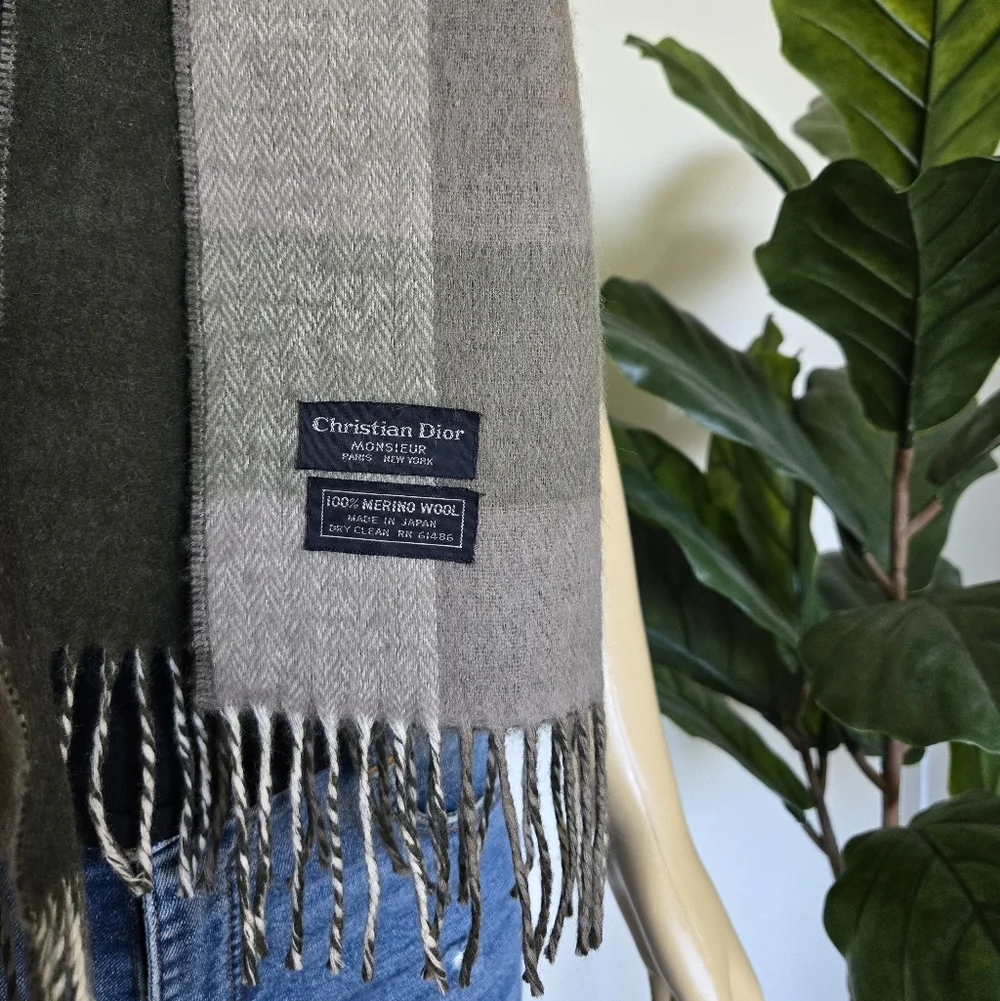 Christian Dior Merino Wool 100% Made In Japan Scarf Green Olive Color One Size